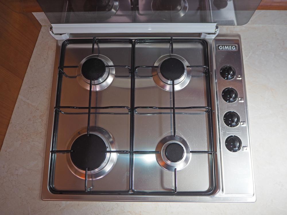 Cabin en avant, H&eacute;bergements